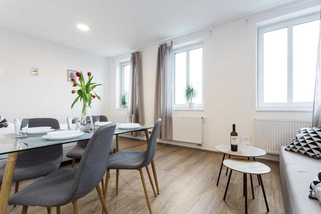 Harfa Apartment Prag